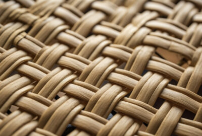 Polyrattan ist die beste Wahl für Menschen, die den Look von Rattan möchten, aber keine Lust haben, die Gartenmöbel immer vor Regen zu schützen (Foto: Mid).